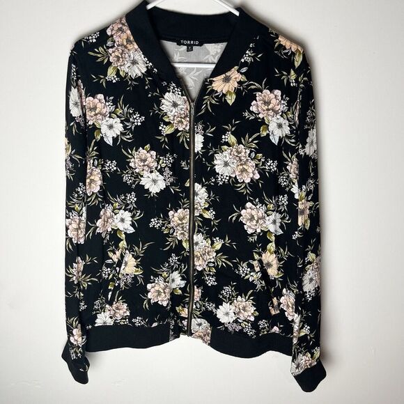 Jackets & Blazers - TORRID Women's Size 2 Black Pink Floral Patterned Zip-Up Rayon Jacket